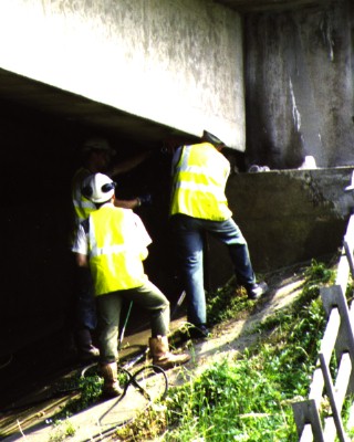 D Pearson-Kirk et al at Harlaxton bridge