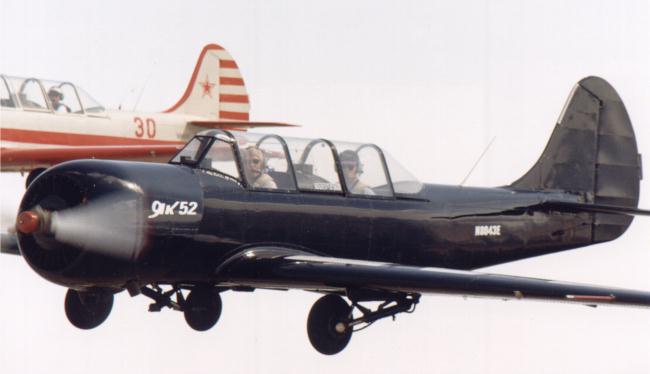 Yak 52a