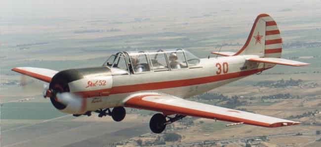 Yak 52b